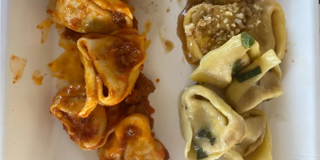 Cappellacci di Zucca IGP in due versioni, con ragù e con tartufo