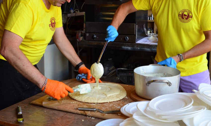 stria con formaggio