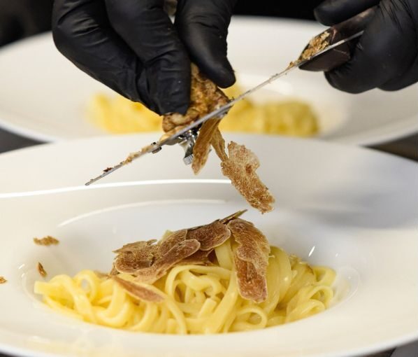 tartufo su pasta